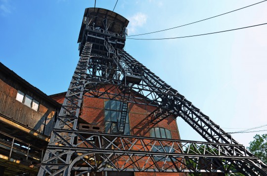 industry-810512_1920.jpg