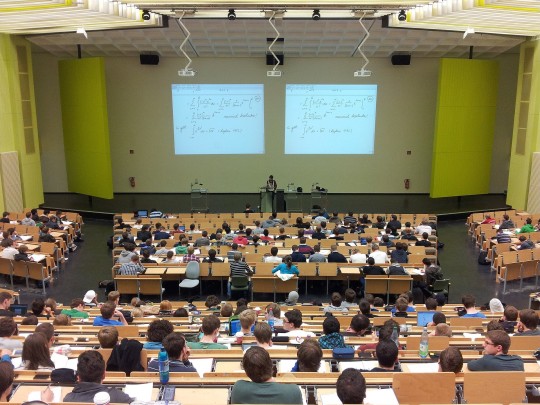 nikolayhg-university-105709_1920.jpg